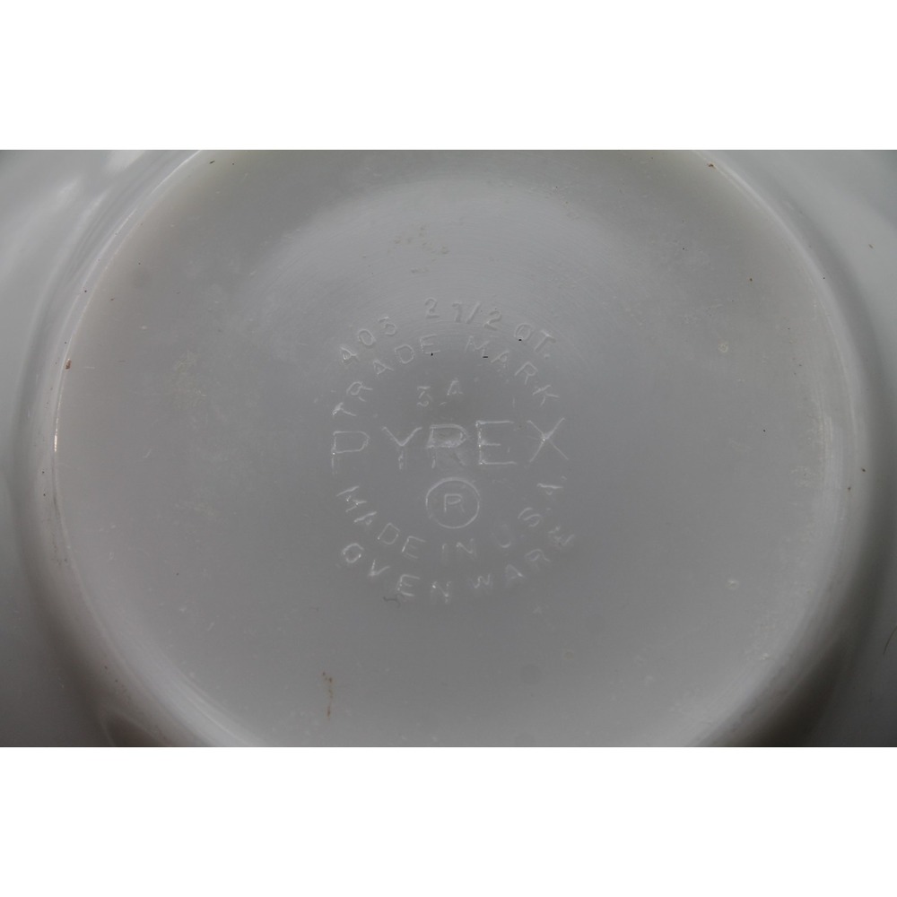 Vintage Pyrex Horizon Blue Nesting Mixing Bowls Set of 2 White Milk Glass USA - Picture 8 of 16